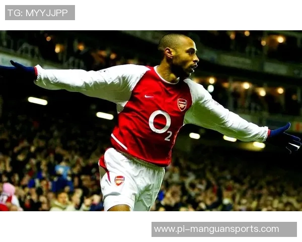 从草根到传奇追忆那位以实力征服世界的黑人光头足球巨星